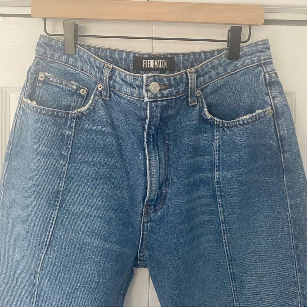 Reformation Jeans Women 29 Seamed‎ Straight Raw Hem Pintuck Medium Wash - Picture 2 of 8